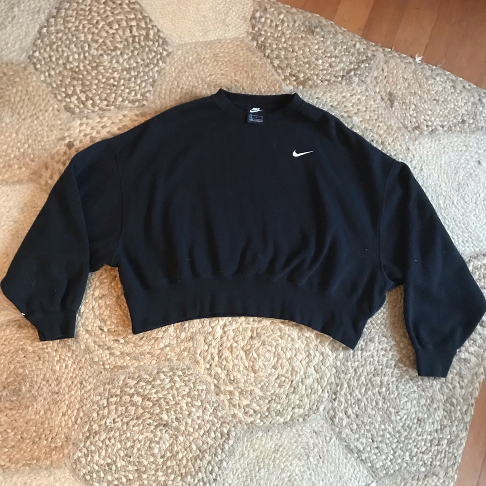 Cropped Crew Neck